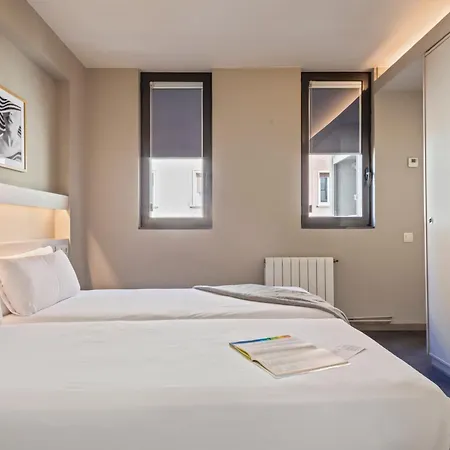 Apartahotel Bcn Montjuic